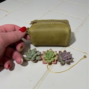 🦄 Portland Leather Dopp Keychain in Anjou!